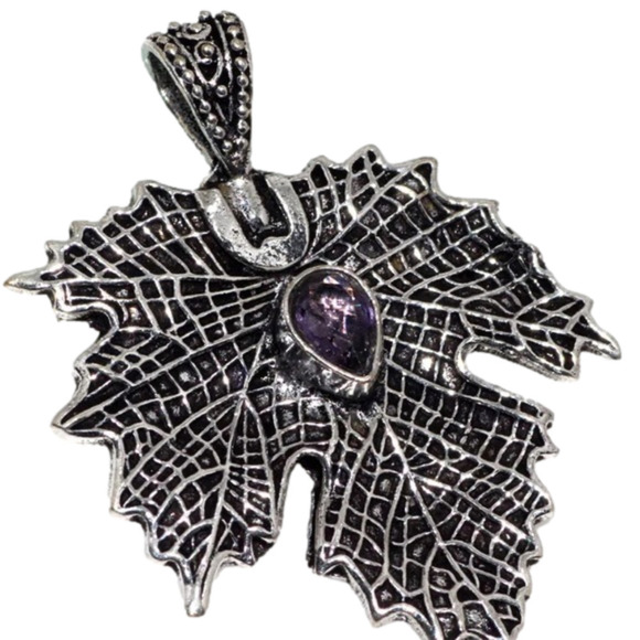 STERLING SILVER VINTAGE AMETHYST GEMSTONE PENDENT 1.5” ON A NEW STERLING CHAIN - Picture 1 of 4